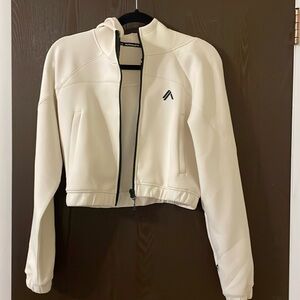 SOLD - Alphalete cropped sweater